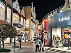 -王府井奥莱临潼小镇(临潼店)