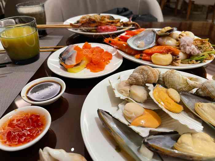 万荟轩自助餐厅(蓝海风万怡酒店)-"隔几个月就想吃个万怡的港式自助