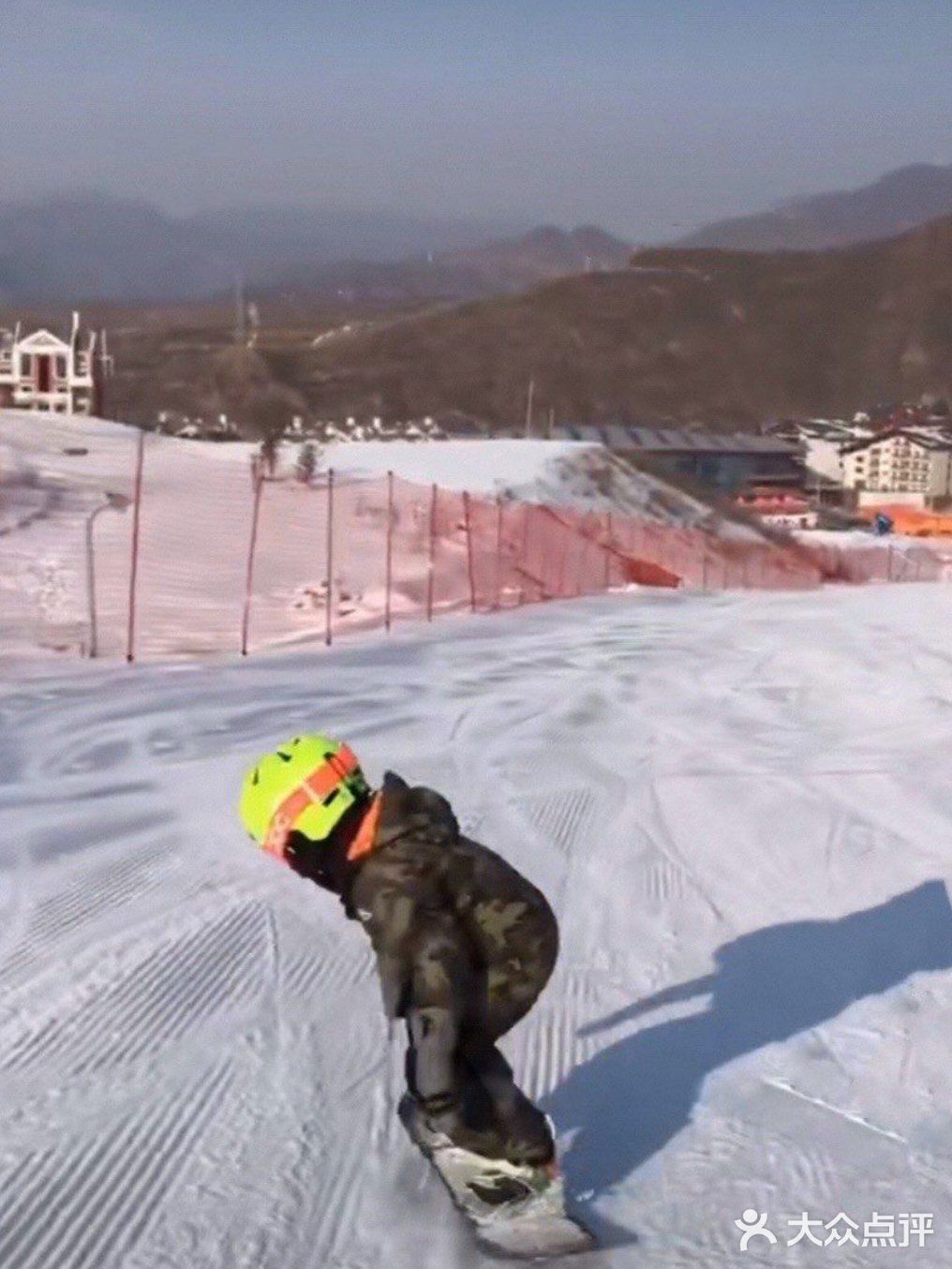 会滑雪的小朋友真的太酷啦！