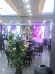 -藤野造型烫染·漂发