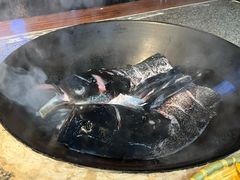 招牌柴火灶台鱼头-好灶头妈妈菜·千岛湖土菜地标美食
