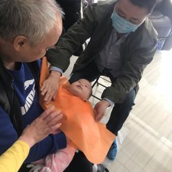 -龙文宝贝上门婴儿理发满月剃胎毛(黄浦店)