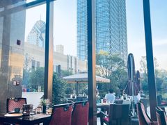 靠窗位-美食汇海鲜自助餐厅·小龙虾烧烤(富力万达文华酒店)