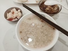 -李与白包子铺(桐梓林店)