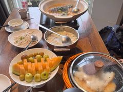 -湘力力小院·鱼汤泡饭(枫林路店)