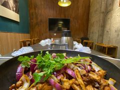招牌胡须佬鸡煲-胡须佬鸡煲四季火锅店(石厦西村直营店)