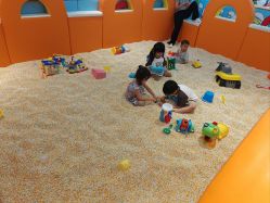 -爱婴室(上海浦建路店)