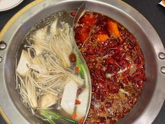 -沸炉重庆老火锅(军事博物馆店)