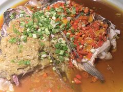 双椒蒸鱼头-湖南人家·家传湖南菜(水围店)