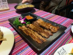 -香巴拉云南餐厅(华莱坞店)