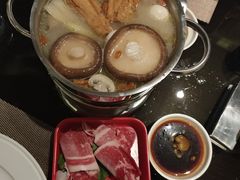 -大中华希尔顿酒店-念自助餐·嗨啤·小龙虾
