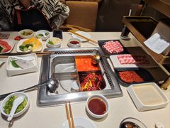 -海底捞火锅鲜切牛肉主题店(长寿路店)