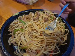 -豪客嘉族·麦尼顿西餐厅(乐福天下店)