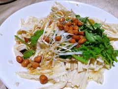 芫茜葱捞南昆山腐竹-张记旺角食街(动物园店)