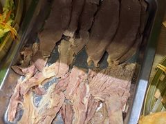 -王奋斗贵州酸汤牛肉火锅