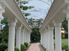 -龙凤山庄影视度假村