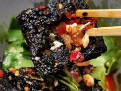 -黑色经典臭豆腐·湖南特产(坡子街店)