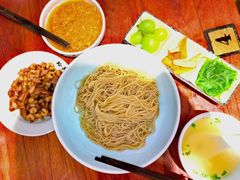 -裕兴记•蟹黄面馆(人民广场店)