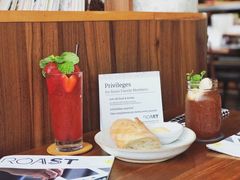 -ROAST coffee & eatery