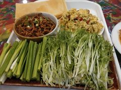 -闯关东东北农家菜(崂山石老人店)