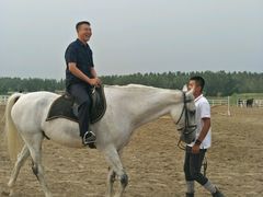 -月河湾马术俱乐部(朝阳店)