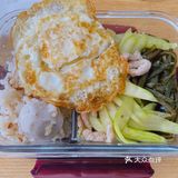 新一轮的便当 最近检查血糖偏高，主食改吃糙米饭了