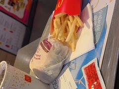 -麦当劳(南磨房店)