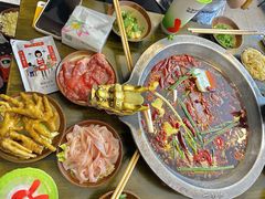 -黄潇洒老火锅(九眼桥宏济巷店)