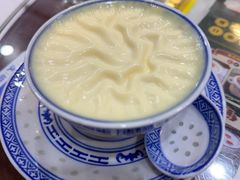 -广信牛奶甜品世家(台东店)
