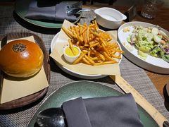 -喜洲吧·江畔老船厂·庭院餐厅(喜临院店)