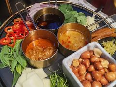 -禄婶鸡煲·打边炉