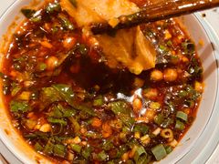 -佬缸炮江湖川菜(玉林店)