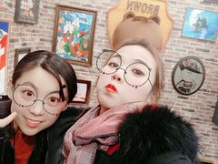 -LINE FRIENDS Garosu-gil Flagship Store