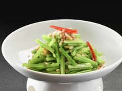 -鞍山大白鲨美食酒店