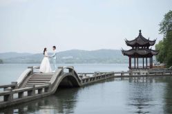 点击看大图 韩国迪娜DINA STUDIO(杭州店)-唯一旅拍·颂当代影像艺术中心(上城店)