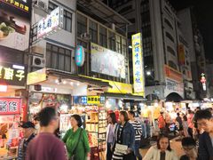 -六合夜市
