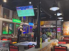 -马路牙子烧烤音乐酒馆(望京店)