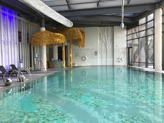 -上海滴水湖皇冠假日酒店