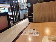 -必胜客(机场路店)