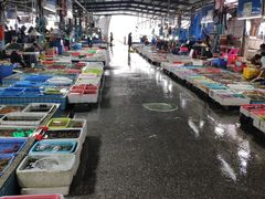 -霞涌市场海鲜摆卖区