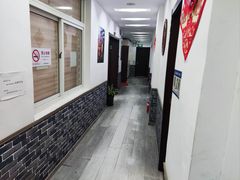 -茸梅路右拐龙虾-农家菜(松江店)