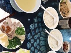 -桥香园云南过桥米线(金马碧鸡店)