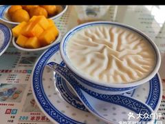 -广信牛奶甜品世家(台东店)