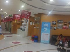 -雅悦齿科(顾村公园店)