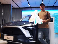 -蔚来中心(北京中关村店)