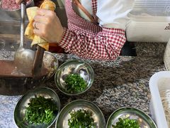 -正宗杨记普洱酸醋米线(总店)
