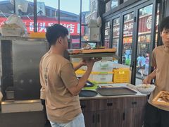 -铭副琦食·虾蟹烩馆(渔人码头店)