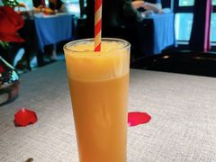 -弦月窗LUNETTE BY AMANDA(复兴路店)