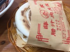 纯瘦腊汁肉夹馍-薛家老店薛昌利大米凉皮(八府庄店)