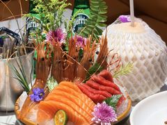 -雍容荟活帝王蟹活龙虾自助(苏宁旗舰店)